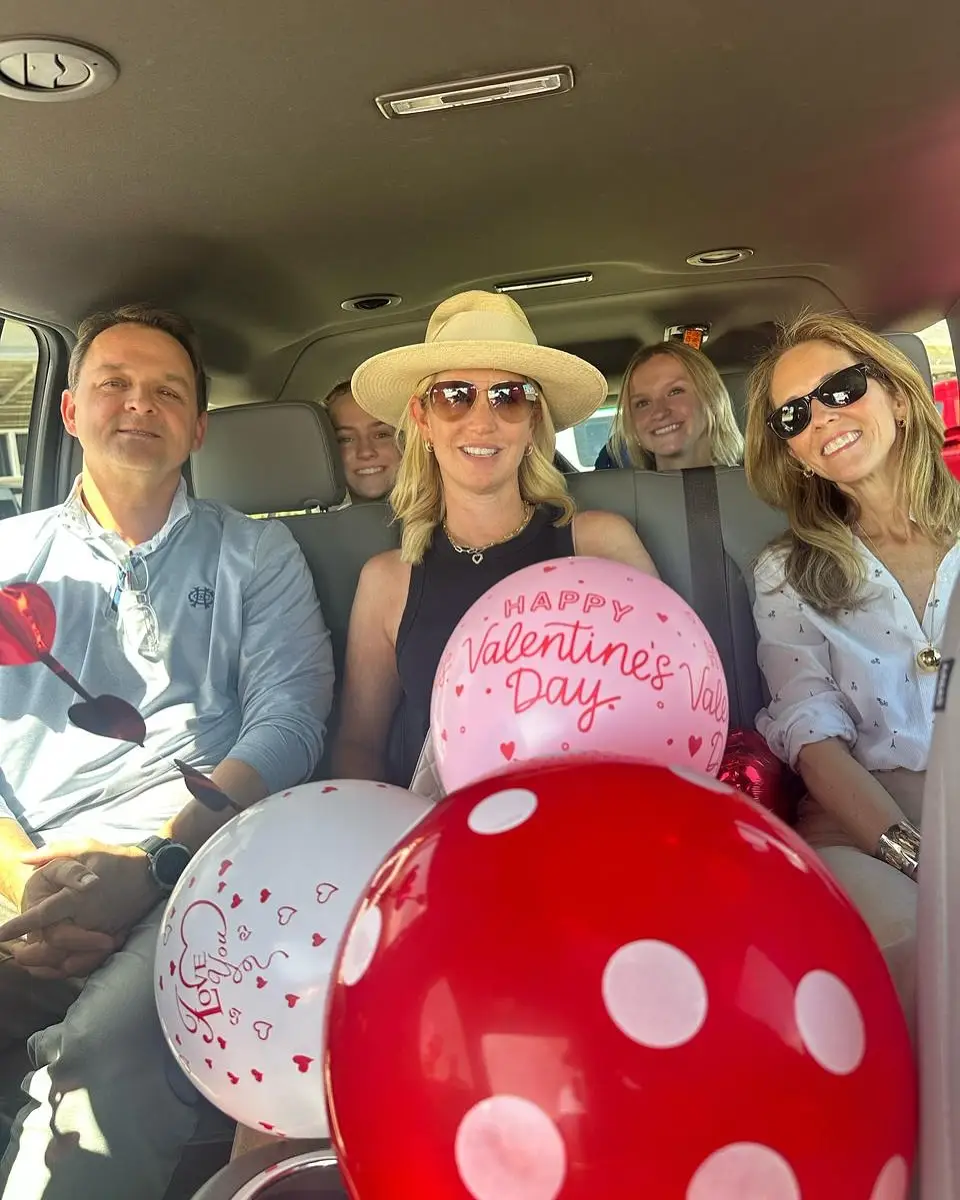 Happy client with All Ways Cabo Transportation - 4